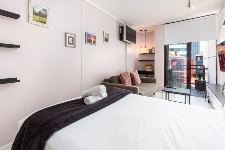 0 Bedroom Property for Sale in Sea Point Western Cape